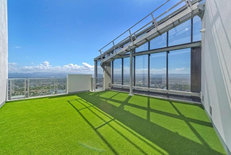 Apt 1197 - Circle on Cavill - Surfers Paradise - image 3