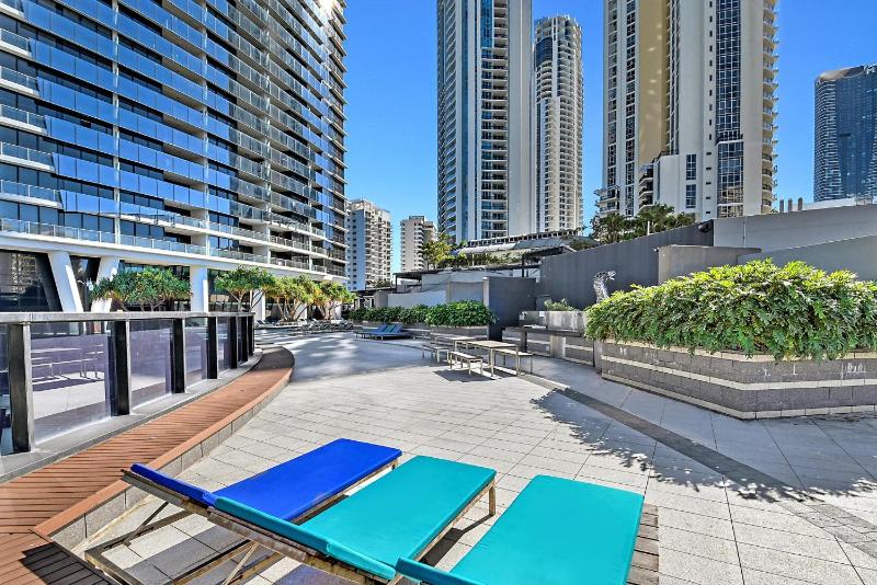 Apt 1197 - Circle on Cavill - Surfers Paradise - image 7