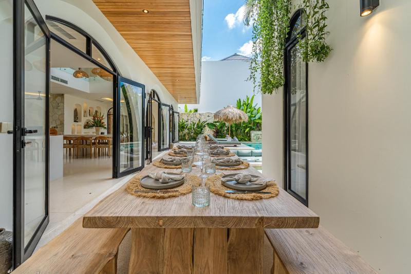 Bimini - Luxury 4BR Private Pool Villa in Canggu with Jacuzzi - image 38