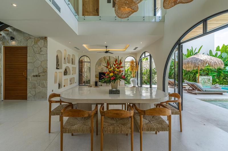 Bimini - Luxury 4BR Private Pool Villa in Canggu with Jacuzzi - image 41