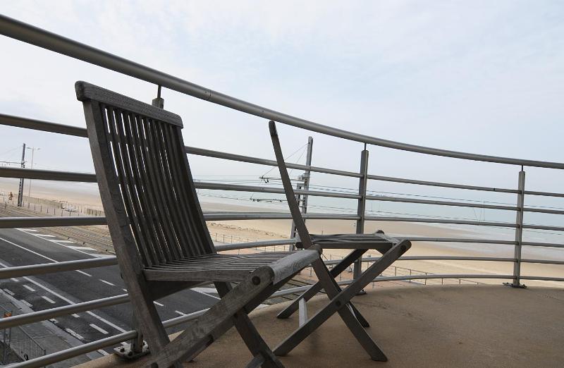Superior Two-Bedroom Apartment side seaview XL image 1