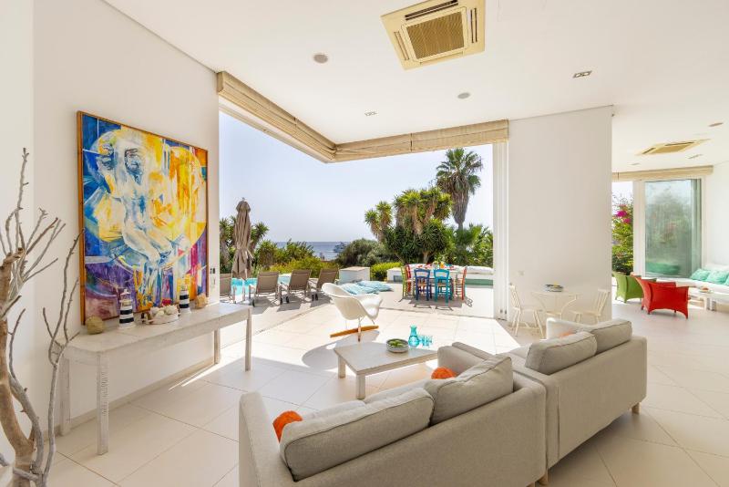 Protaras Seafront Villa AleMar - image 8