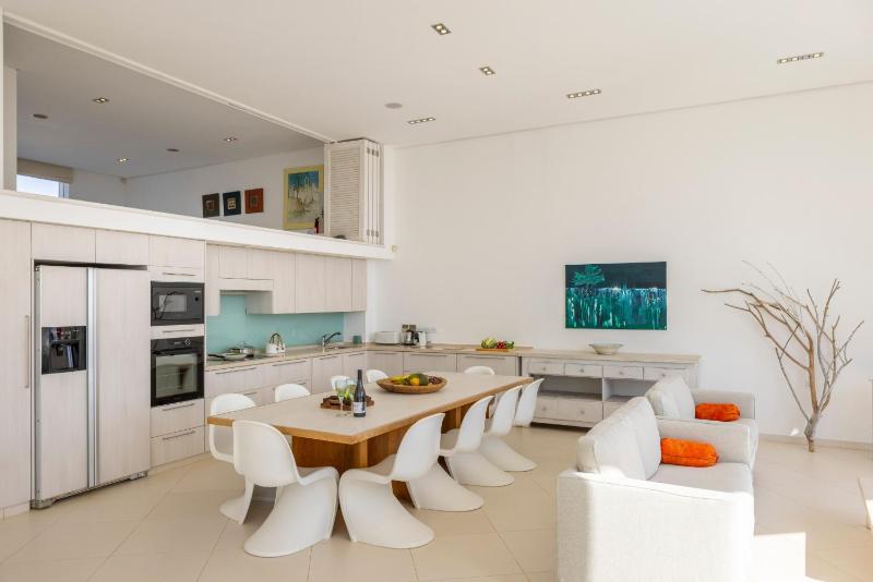 Protaras Seafront Villa AleMar - image 2