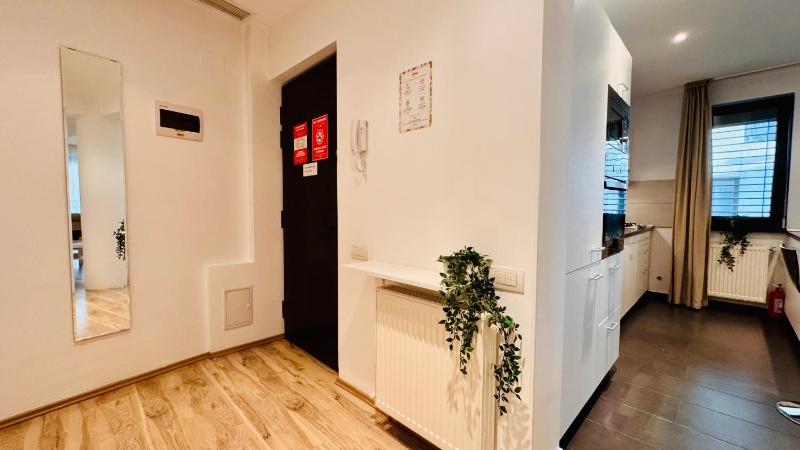 Charming 1BR Retreat in Central Bucharest - image 9