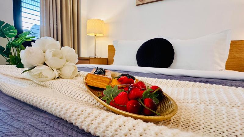 Charming 1BR Retreat in Central Bucharest - image 16