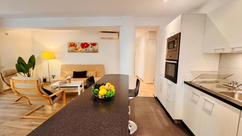 Charming 1BR Retreat in Central Bucharest - image 15