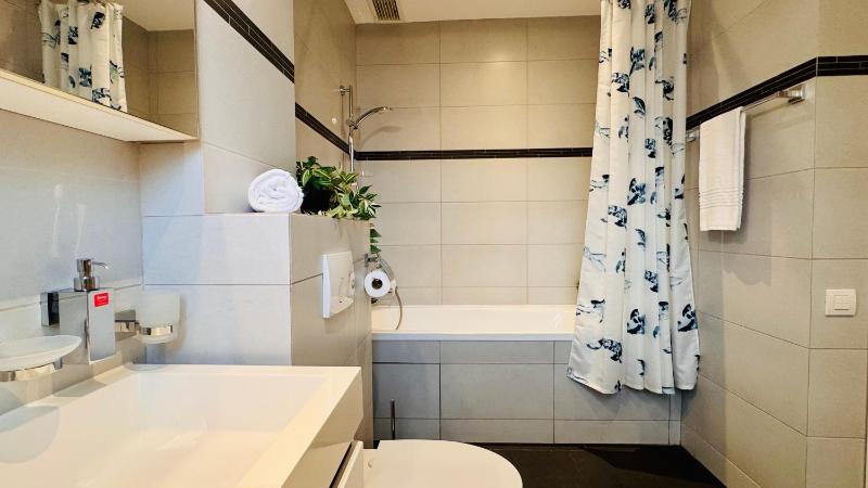 Charming 1BR Retreat in Central Bucharest - image 13