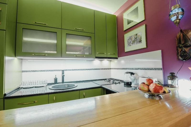 City Center Apartment with parking - image 10