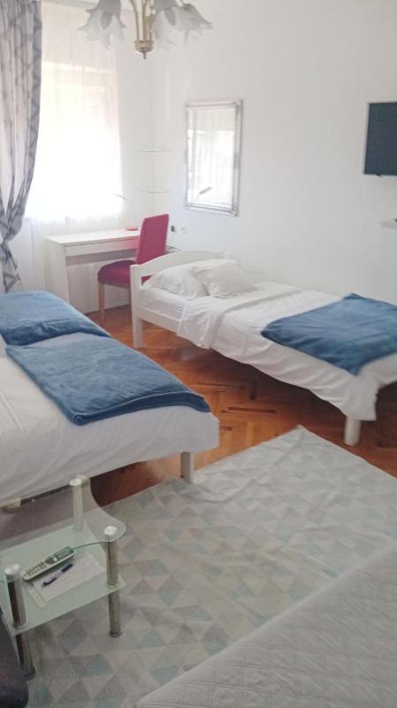 Apartment Dragica - image 16