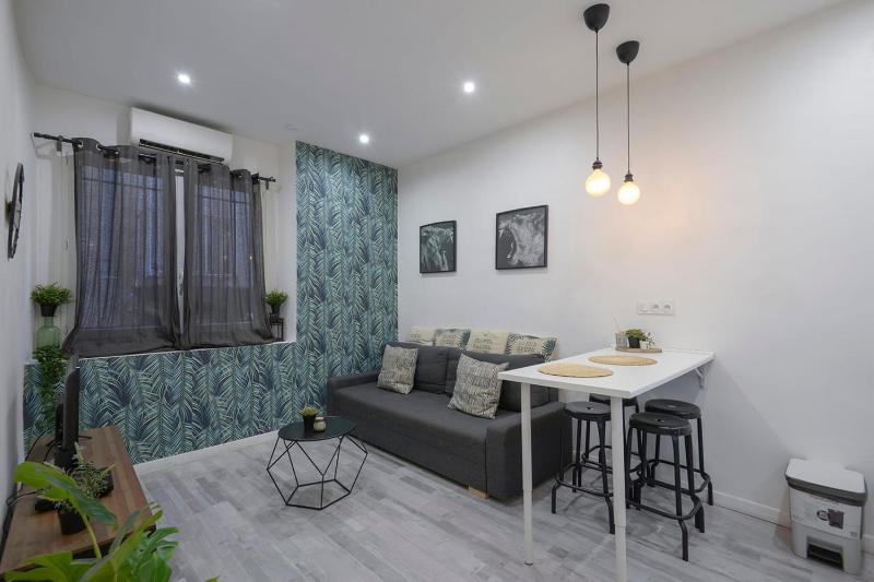 Apartment in the heart of the Old Port Marseille - image 1