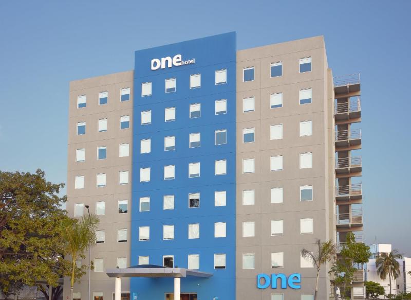 One Acapulco Diamante - image 20