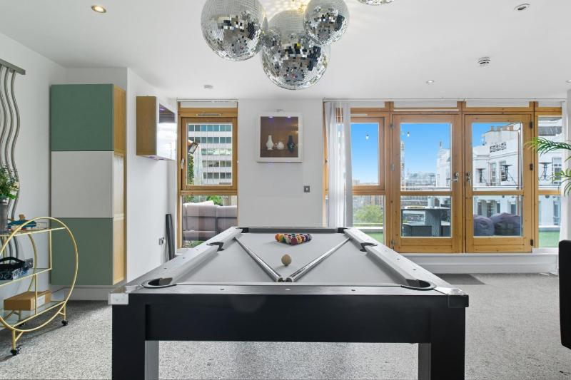 Penthouse Noir - Wyndale Living - Central BHam 2BR - image 42