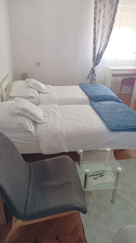 Apartment Dragica - image 12