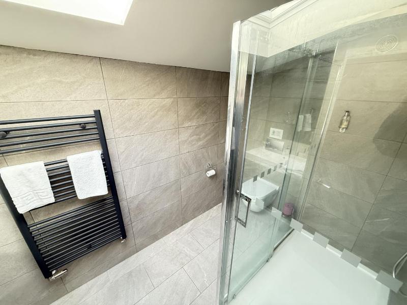 Merchants Quarters - Laguz & Othala - Two Stunning Apartments in one booking - both with Harbour and Sea views - free roof top terrace with sea and harbour view and central location to beaches amenities restaurants and harbour - image 29