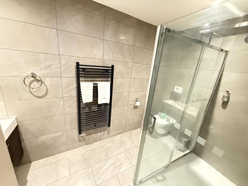 Merchants Quarters - Othala - Stunning Apartment with Harbour and Sea views - free roof top terrace with sea and harbour view and central location to beaches amenities restaurants and harbour - image 24