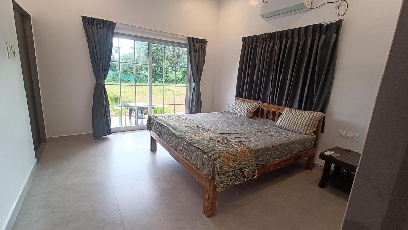 The Royal Ascot Holiday Home Room with attached indoor private pool - image 6