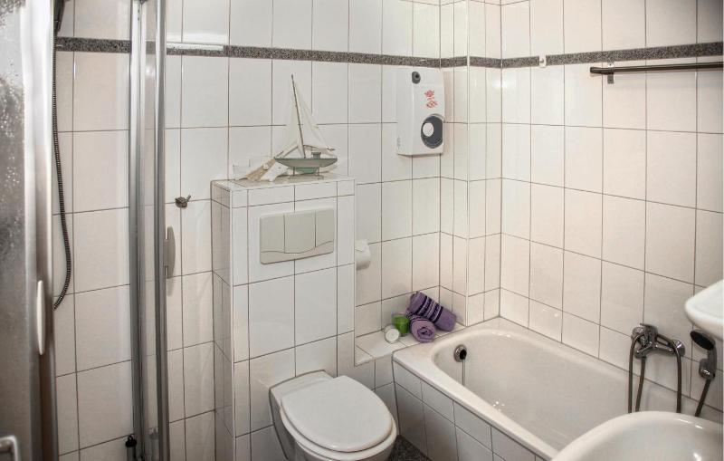 Amazing Home In Rechlin With Wifi - image 5