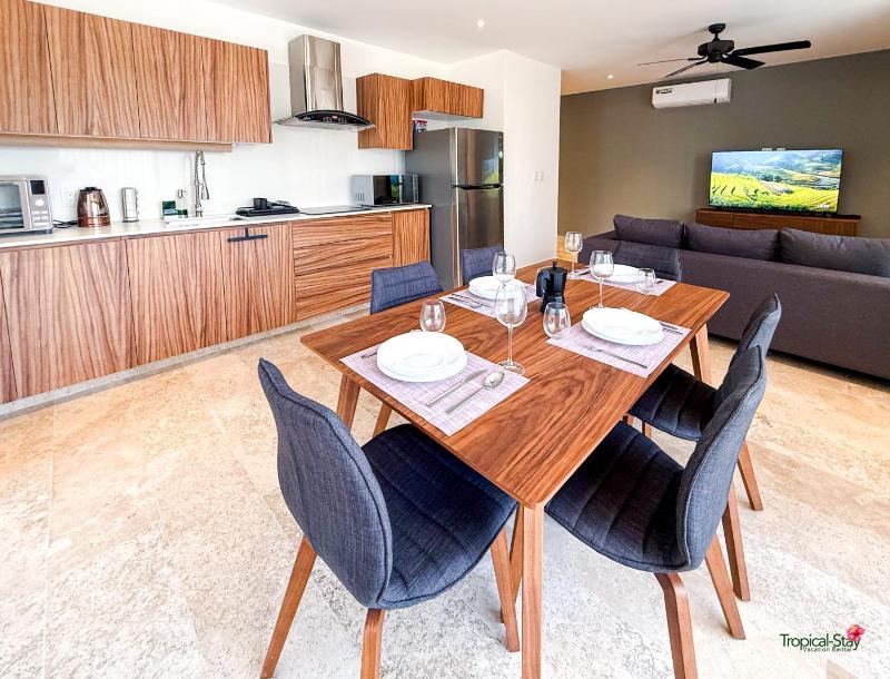Exclusive 2 Bedroom Apartment Private Pool Fast Wifi in Aldea Zama - image 1