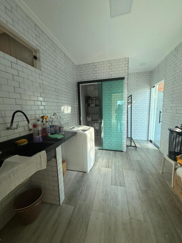 Linda e Confortável Casa - image 8