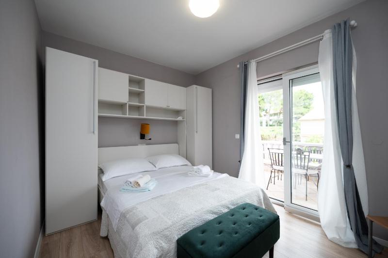 Apartments for families with children Lopar Rab - 20830 - image 12