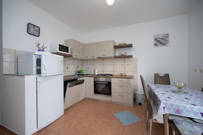 Apartments with parking space Lopar Rab - 23736 - image 39