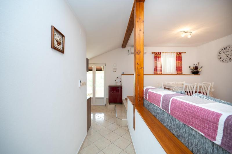 Apartments with parking space Lopar Rab - 23736 - image 21