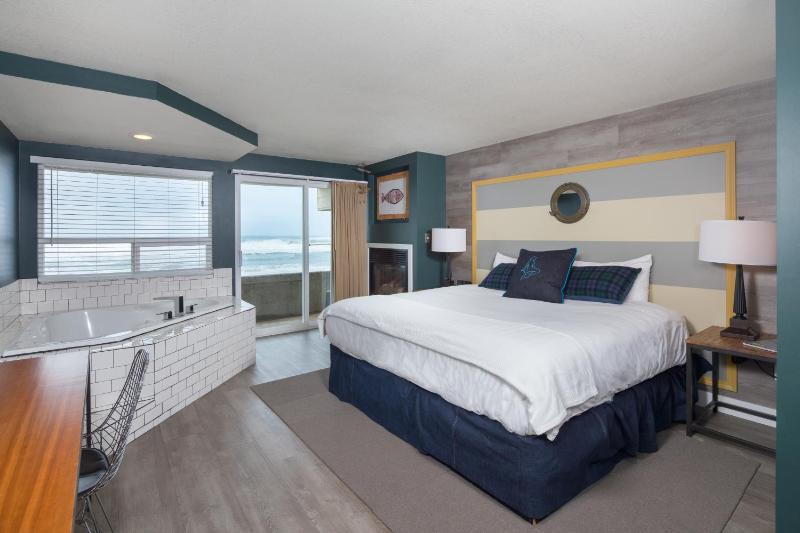 Surftides Hotel - image 17