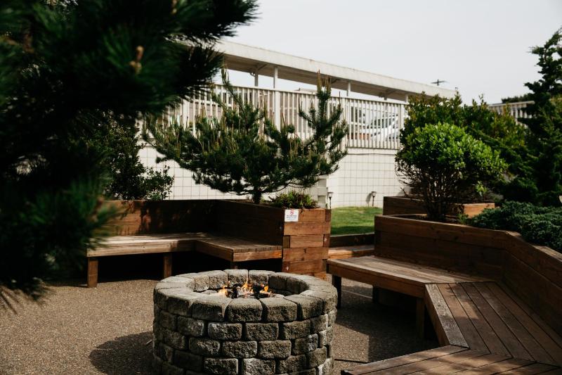 Surftides Hotel - image 6