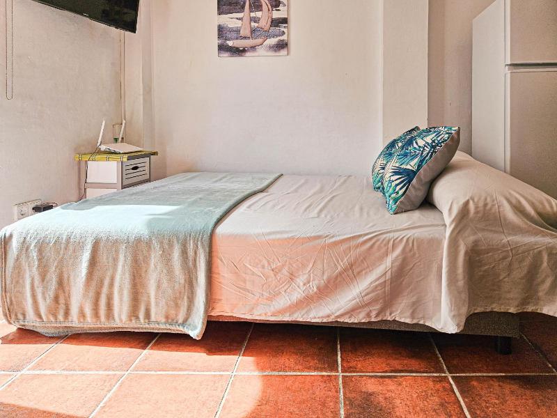 Close to the beach Fuengirola - image 21