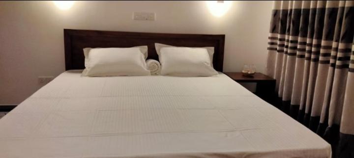 Aloka Apartments - image 2