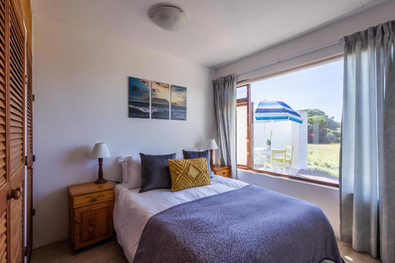 Oyster Cottage - image 11
