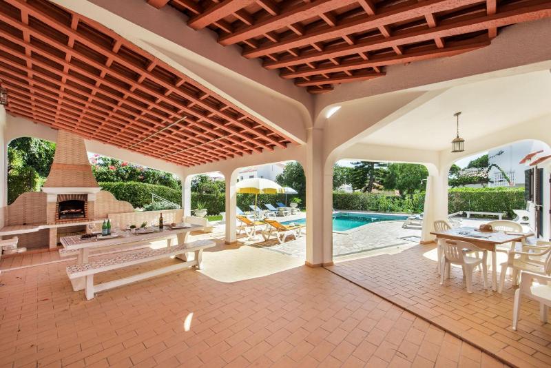A Fantastic Place for Families Hilton Hotel are and close to amenities - image 8