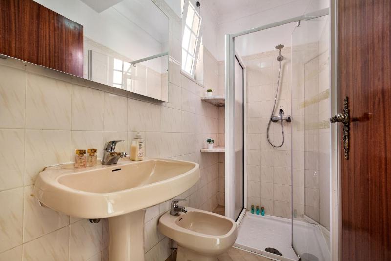 A Fantastic Place for Families Hilton Hotel are and close to amenities - image 26