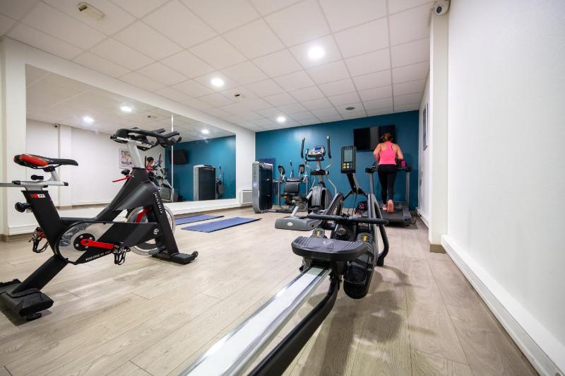 Nemea Appart Hotel Quai Victor Tours Centre - image 11