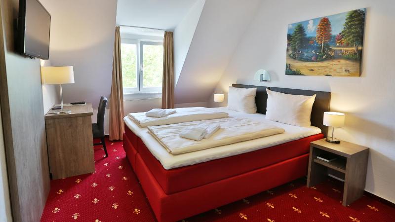 Double/Twin Room image 1