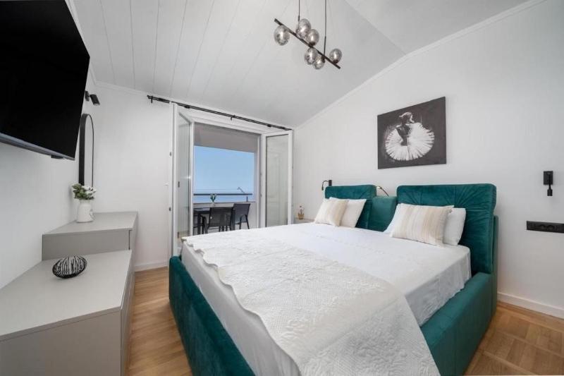 Apartments by the sea Drasnice Makarska - 24916 - image 4