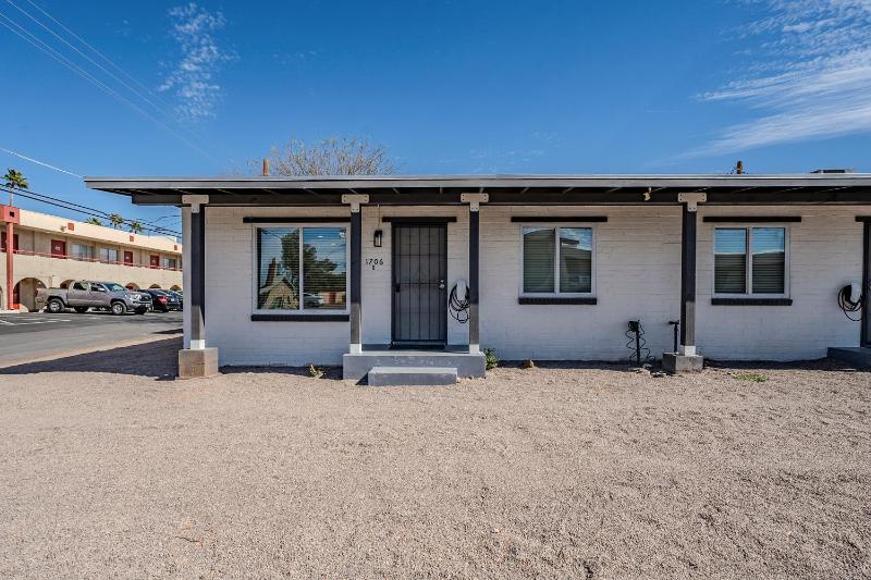 University Duplex by Tucson Renter Properties - image 33