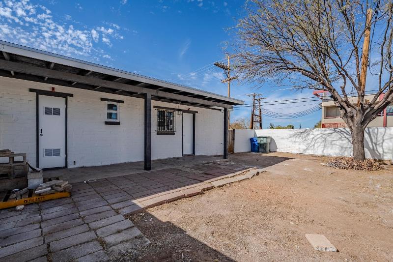 University Duplex by Tucson Renter Properties - image 39