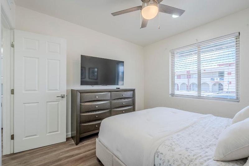 University Duplex by Tucson Renter Properties - image 2