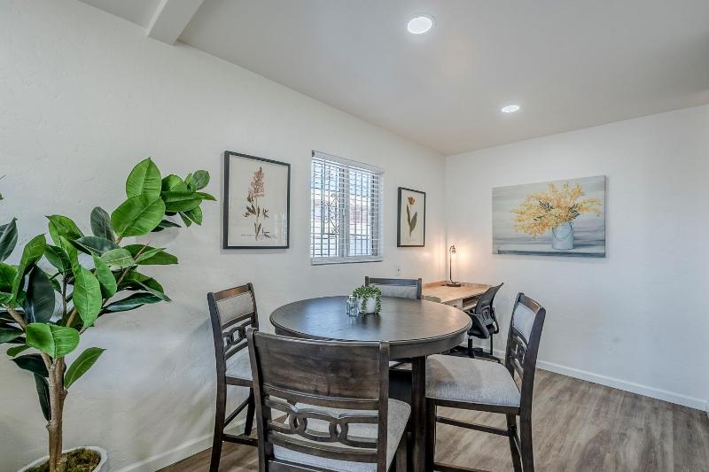 University Duplex by Tucson Renter Properties - image 40