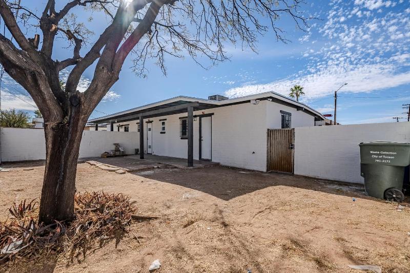 University Duplex by Tucson Renter Properties - image 37