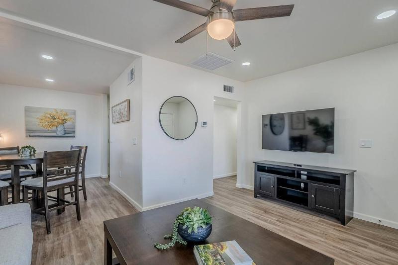 University Duplex by Tucson Renter Properties - image 36