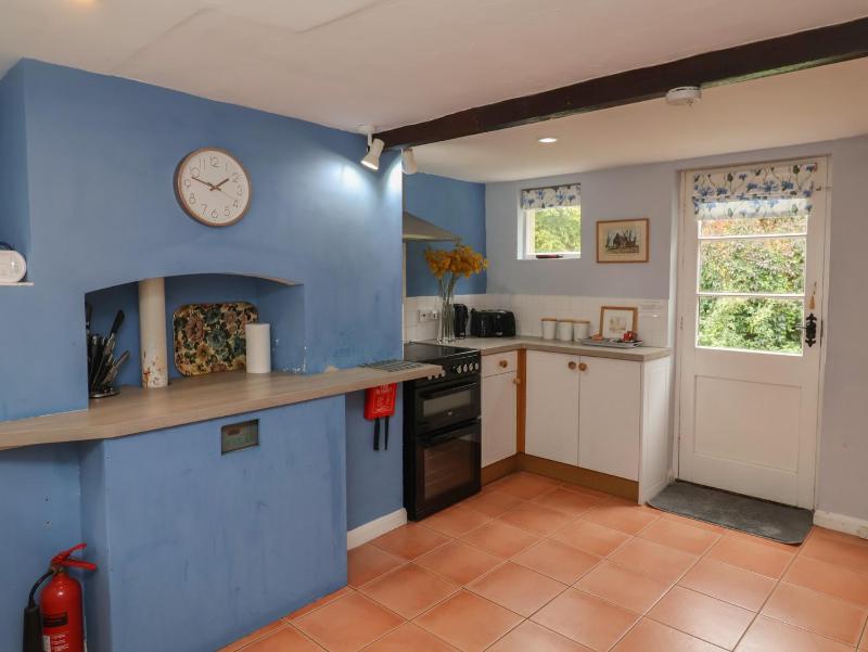Duchess Cottage - image 38