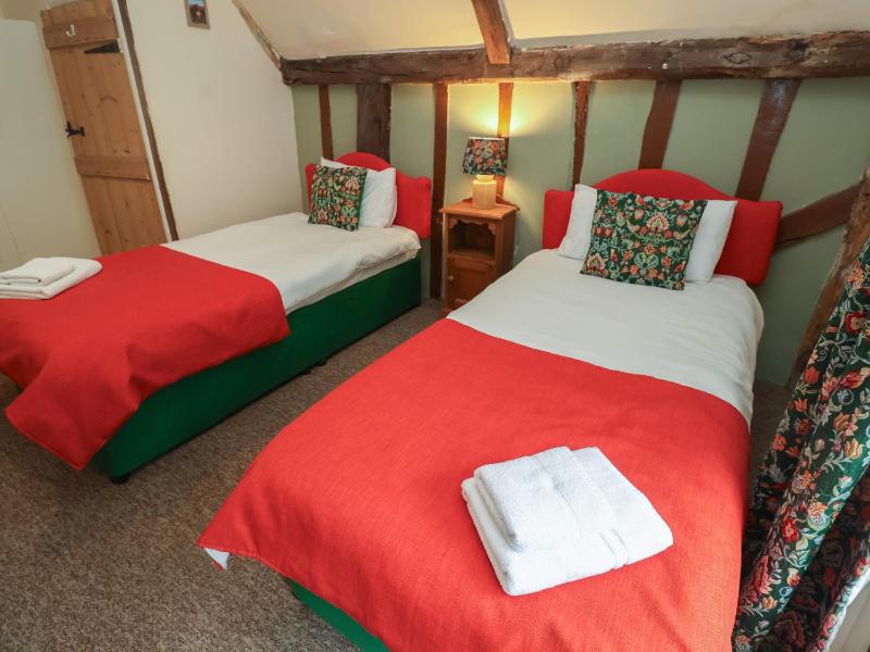 Duchess Cottage - image 37