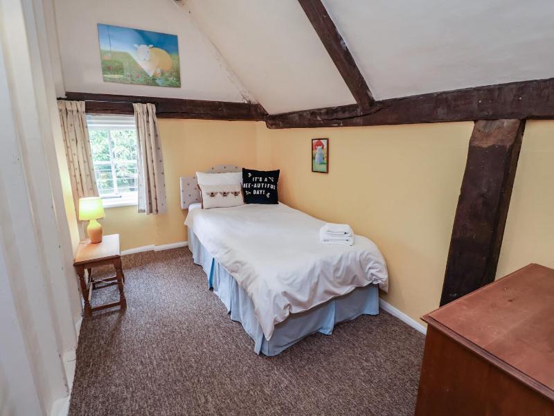 Duchess Cottage - image 28