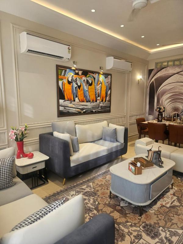 Blissful 5BHK Golf Course Road by Micasso home No Party - image 5