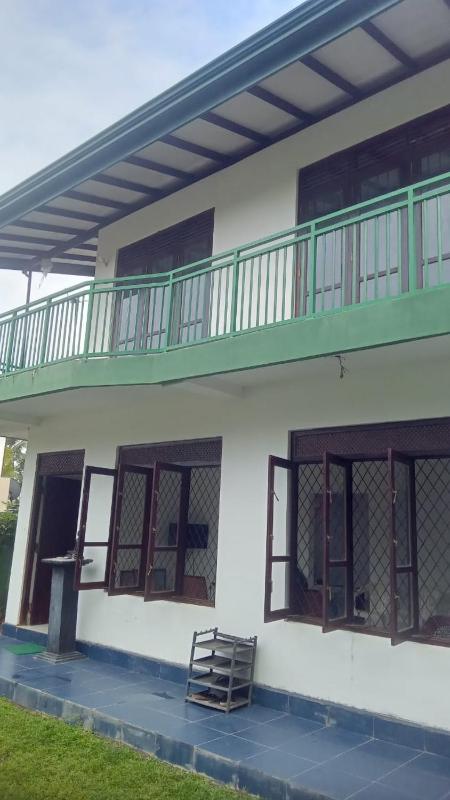 Jana Villa - image 2