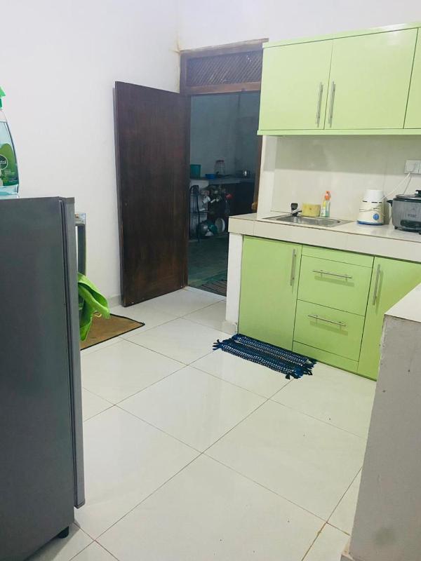 Jana Villa - image 12