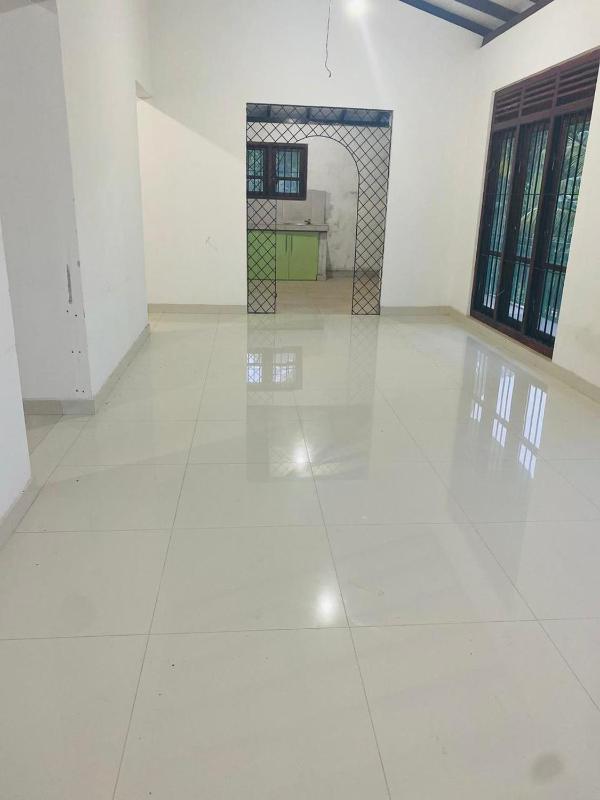 Jana Villa - image 8