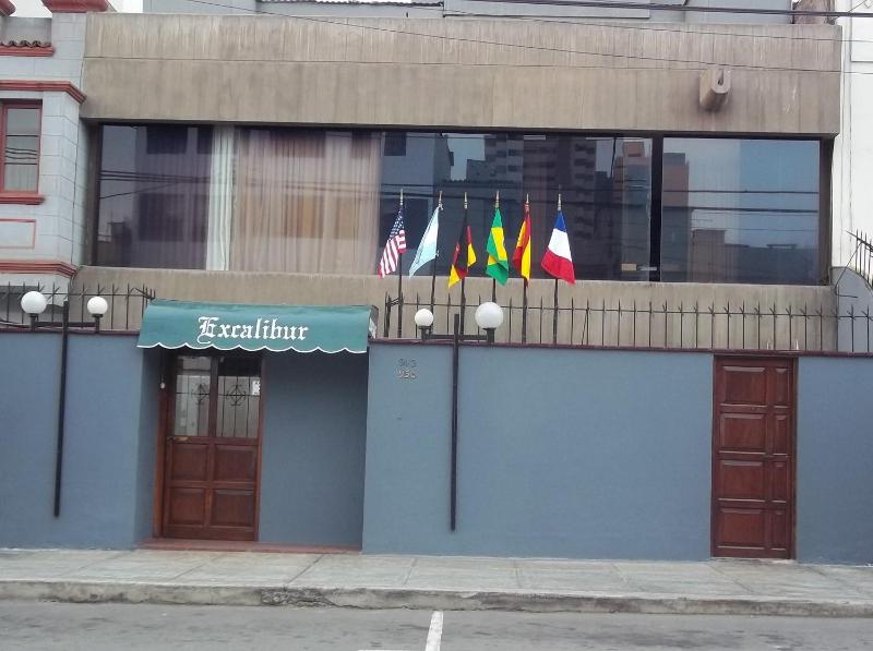 Hotel Excalibur - image 1